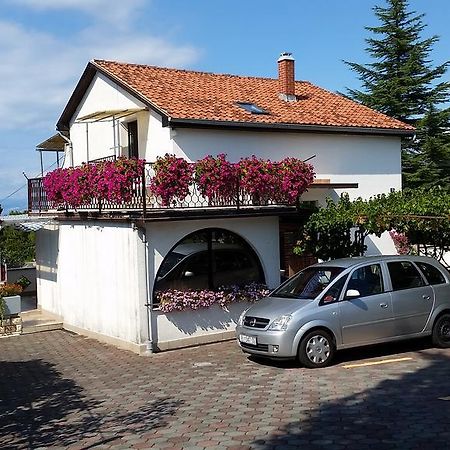 Apartmani Malinska Luaran gambar